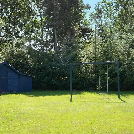 Дом отдыха Two-bedroom Holiday In 21 Блаванн