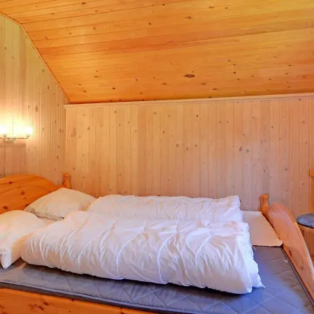 Two-bedroom Holiday In 21 * Блаванн